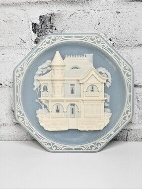 Incolay Studios 212 Third Avenue Victorian Dream Homes Collector Plate